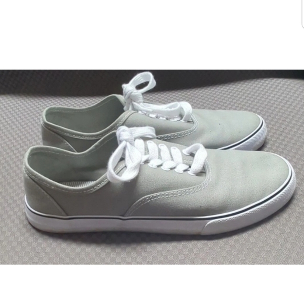 Women's Gray Canvas Sneakers Size 7w